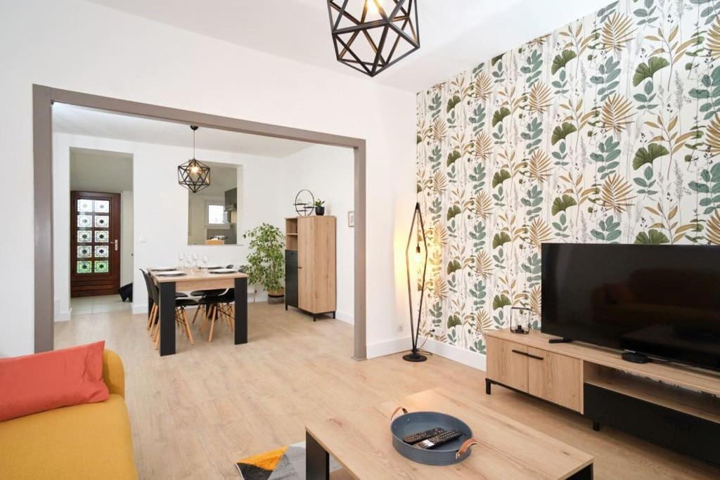Maison 2 Chambres, Jardin Rethel Εξωτερικό φωτογραφία