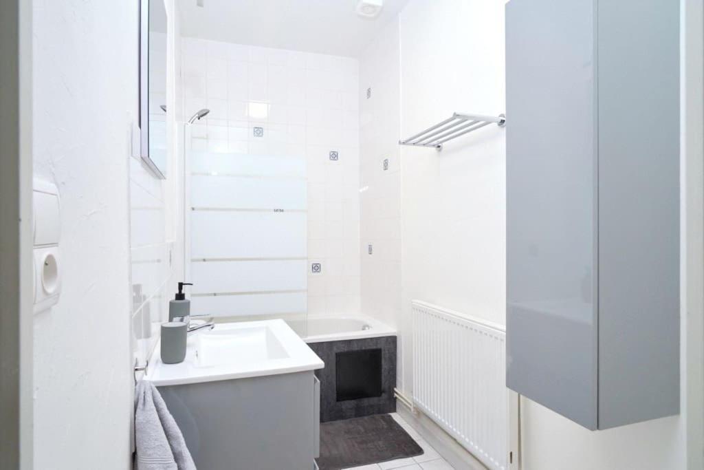 Maison 2 Chambres, Jardin Rethel Εξωτερικό φωτογραφία
